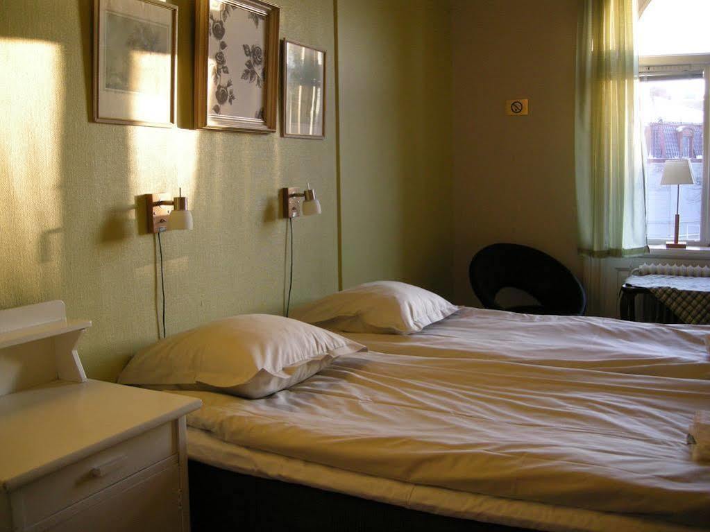 Jaernvaegshotellet Gävle Kültér fotó